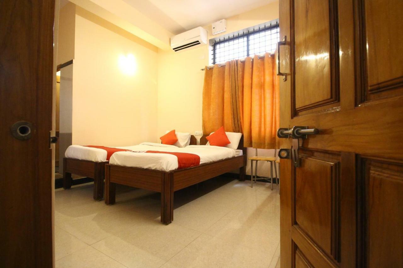 Oyo Flagship 30734 Jeevan Lodge Shimoga Exterior foto